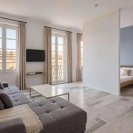 Bnbnova - With Rooftop Terrace - Old Town Apartman *