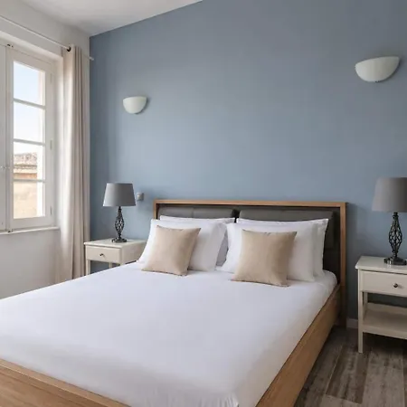 Apartman Bnbnova - With Rooftop Terrace - Old Town *