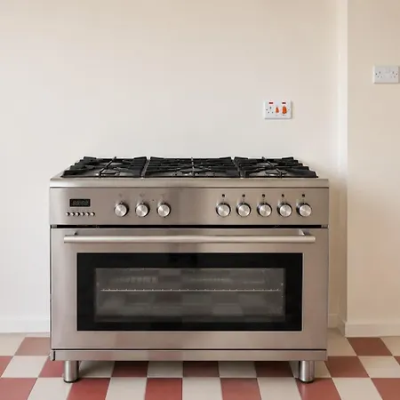 Bnbnova - With Rooftop Terrace - Old Town Apartman